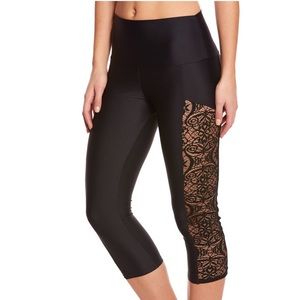Black Capri Leggings with Lace - Onzie